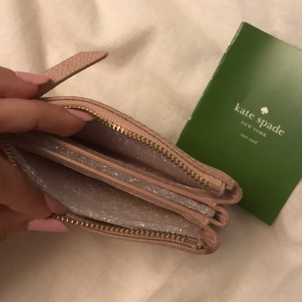 Kate Spade Wallet - Picture 4 of 6